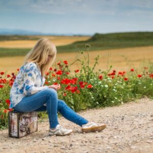 話しかけられない人の共通点とは？「壁」を感じさせる5つの行動