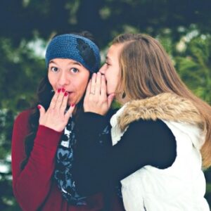 絶対に人に話さない方がいい7つのこと｜あなたの価値を下げる危険な話題